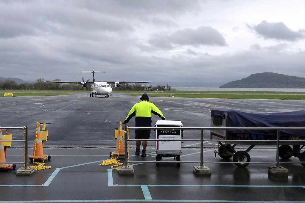 Photo of Mount Cook Airlines ZK-MVI, ATR ATR-72-200