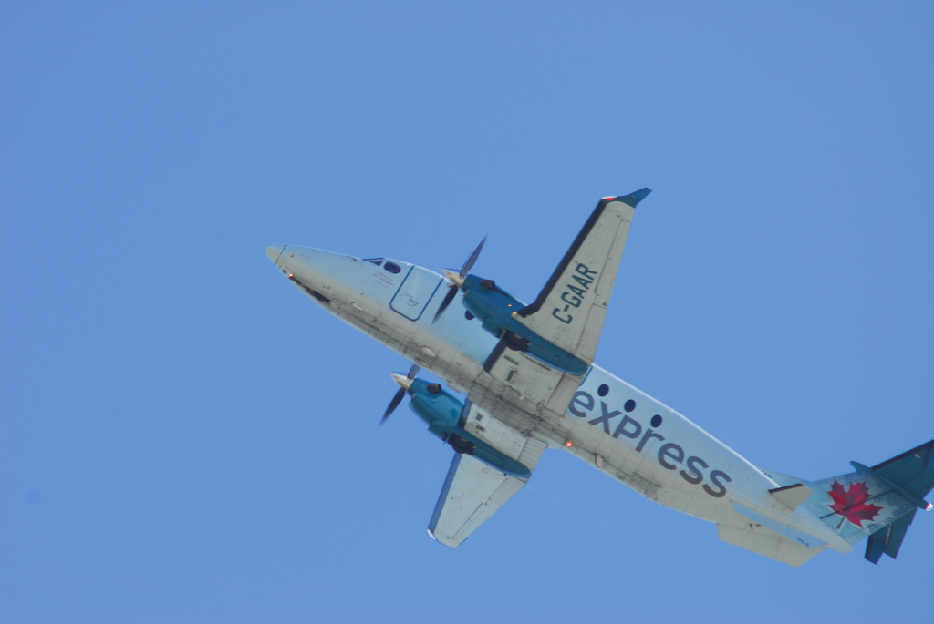 Photo of Air Georgian C-GAAR, BEECH C-12J