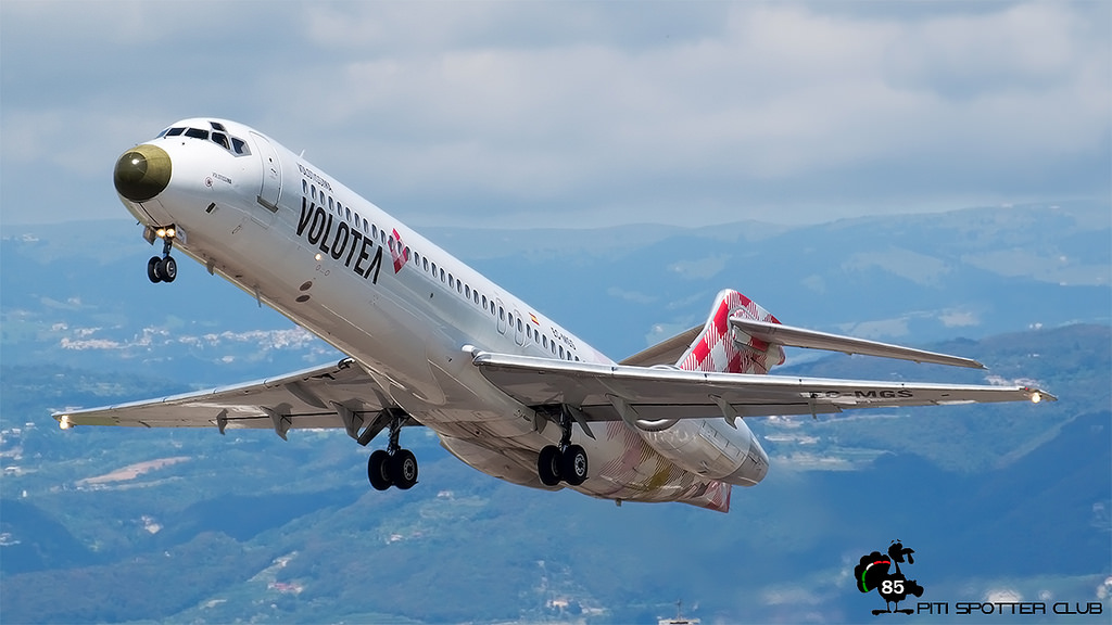 Photo of Volotea Airlines EC-MGS, Boeing 717-200