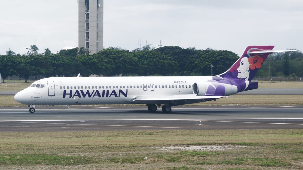Photo of Hawaiian Airlines N483HA, Boeing 717-200