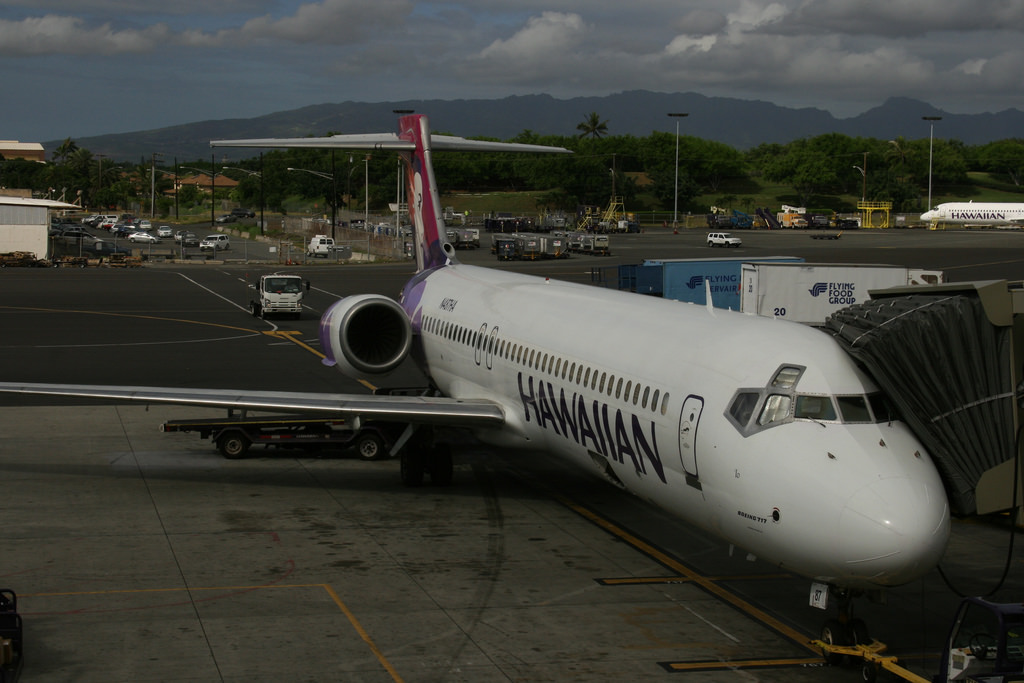 Photo of Hawaiian Airlines N487HA, Boeing 717-200