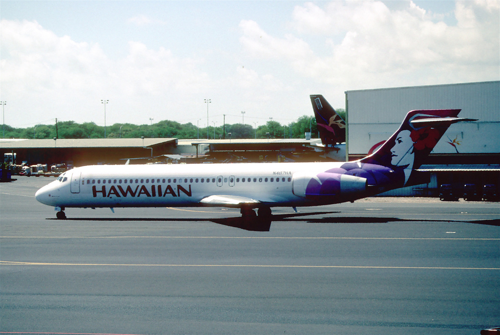 Photo of Hawaiian Airlines N487HA, Boeing 717-200