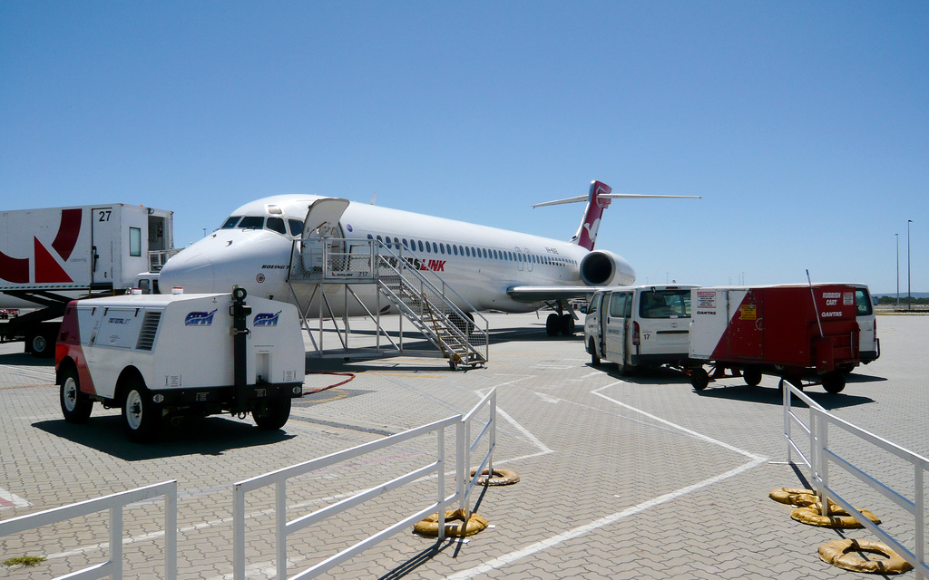 Photo of Cobham Aviation/QantasLink VH-NXL, Boeing 717-200