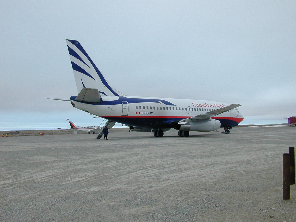 Photo of Air Inuit C-GOPW, Boeing 737-200