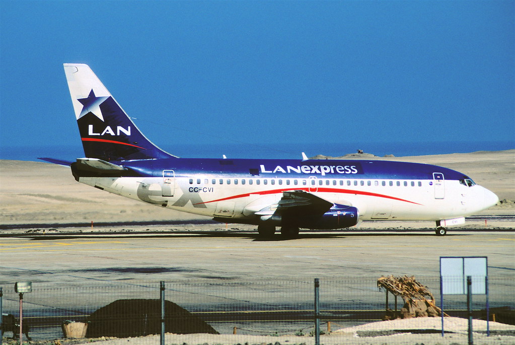 Photo of Aerodesierto (aka Chile Airways) CC-CVI, Boeing 737-200