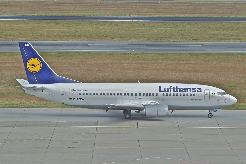 Photo of Lufthansa D-ABEA, Boeing 737-300