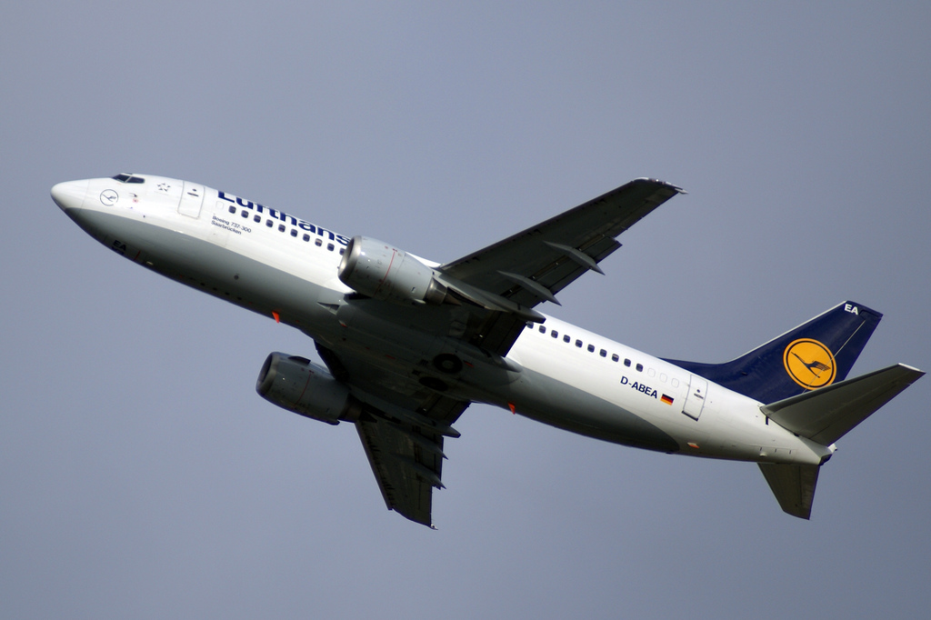 Photo of Lufthansa D-ABEA, Boeing 737-300