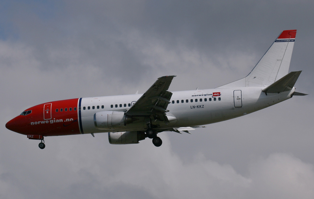 Photo of Norwegian Air Shuttle LN-KKZ, Boeing 737-300