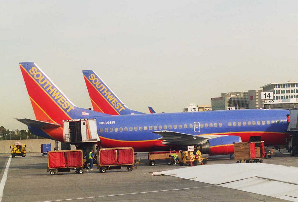 Photo of Southwest Airlines N634SW, Boeing 737-300