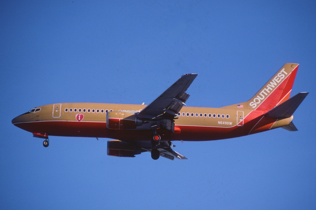 Photo of Southwest Airlines N649SW, Boeing 737-300