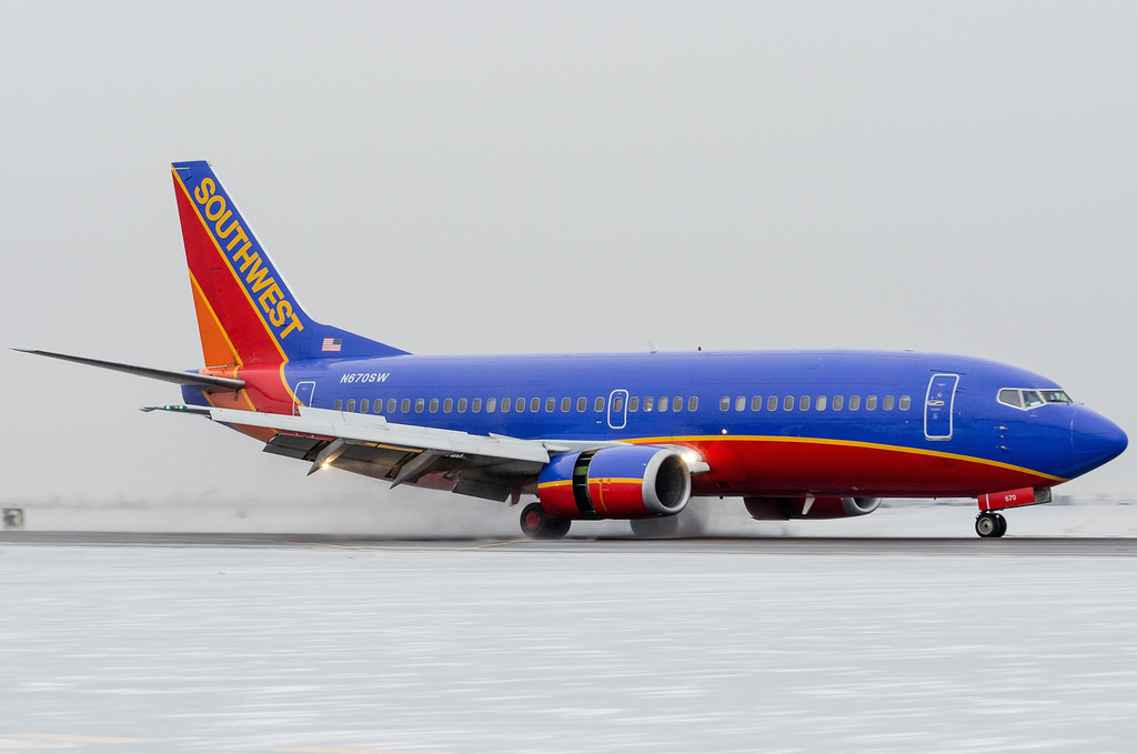 Photo of Southwest Airlines N670SW, Boeing 737-300