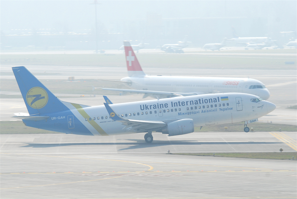 Photo of Ukraine International Airlines UR-GAH, Boeing 737-300
