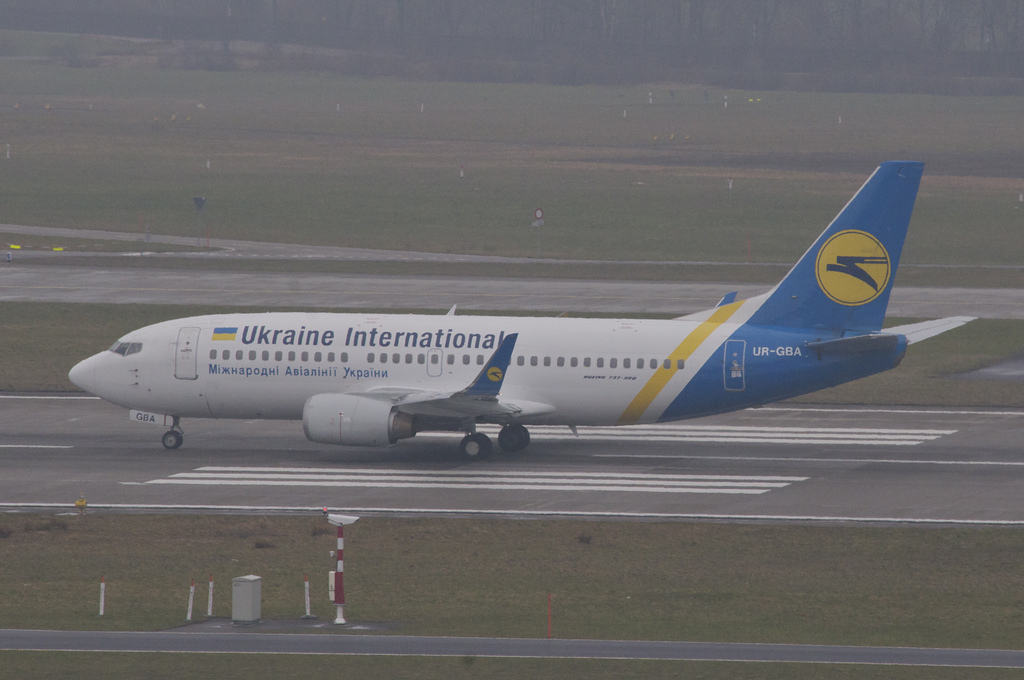Photo of Ukraine International Airlines UR-GBA, Boeing 737-300