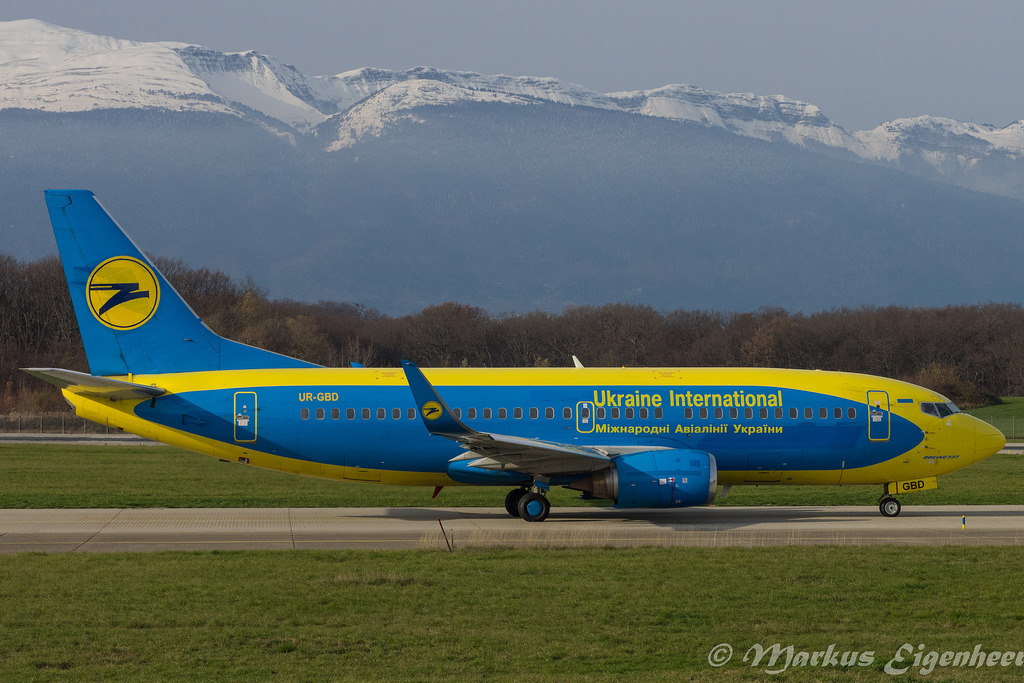 Photo of Ukraine International Airlines UR-GBD, Boeing 737-300
