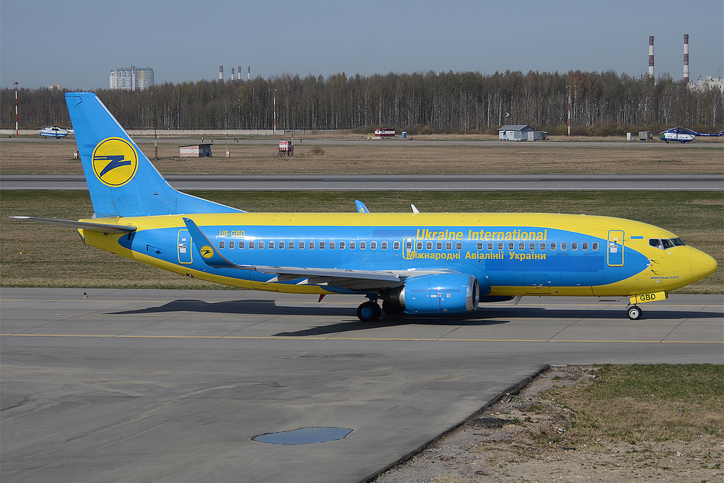 Photo of Ukraine International Airlines UR-GBD, Boeing 737-300