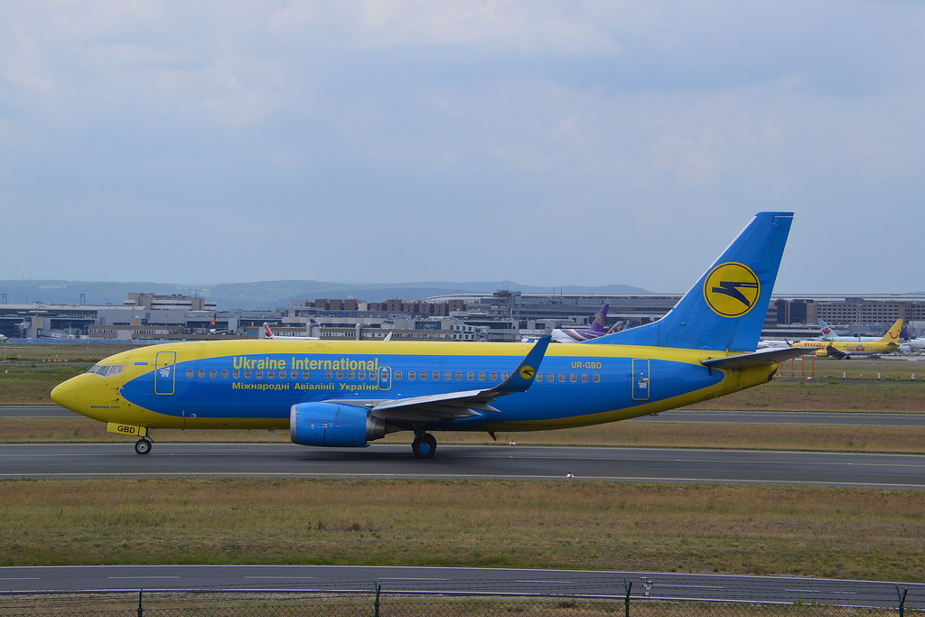 Photo of Ukraine International Airlines UR-GBD, Boeing 737-300