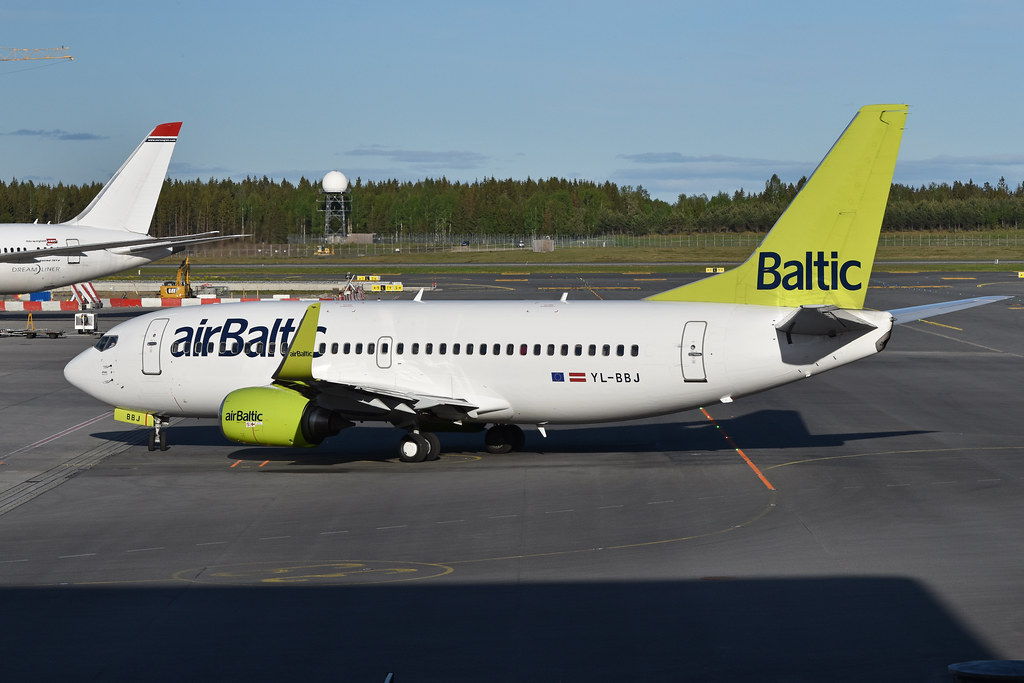 Photo of Air Baltic YL-BBJ, Boeing 737-300
