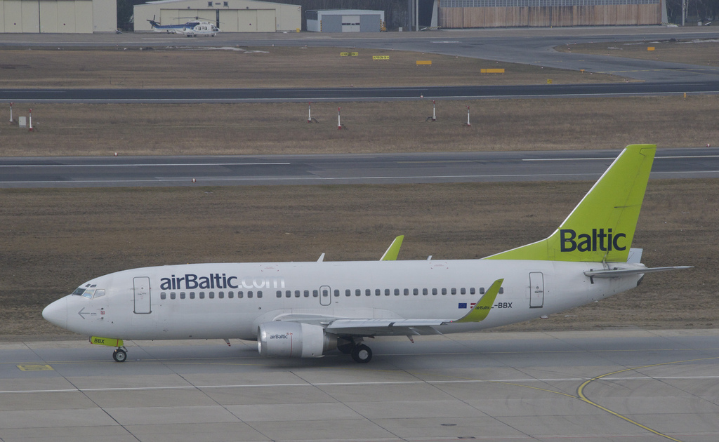 Photo of Air Baltic YL-BBX, Boeing 737-300