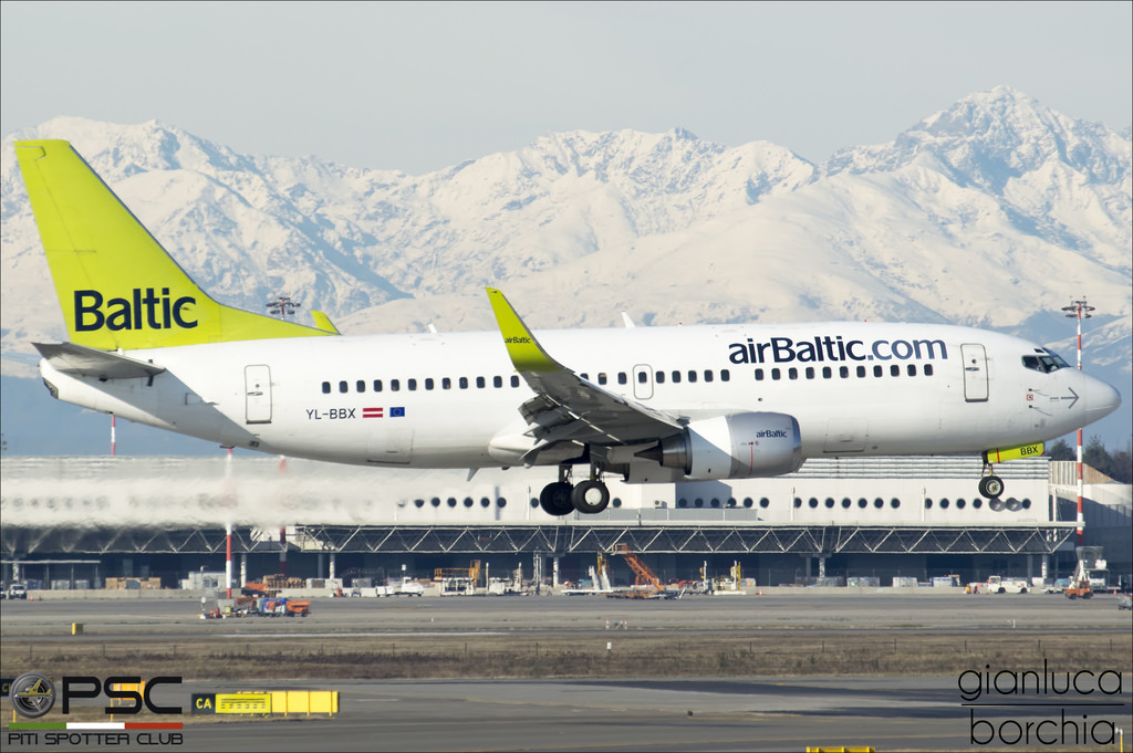 Photo of Air Baltic YL-BBX, Boeing 737-300