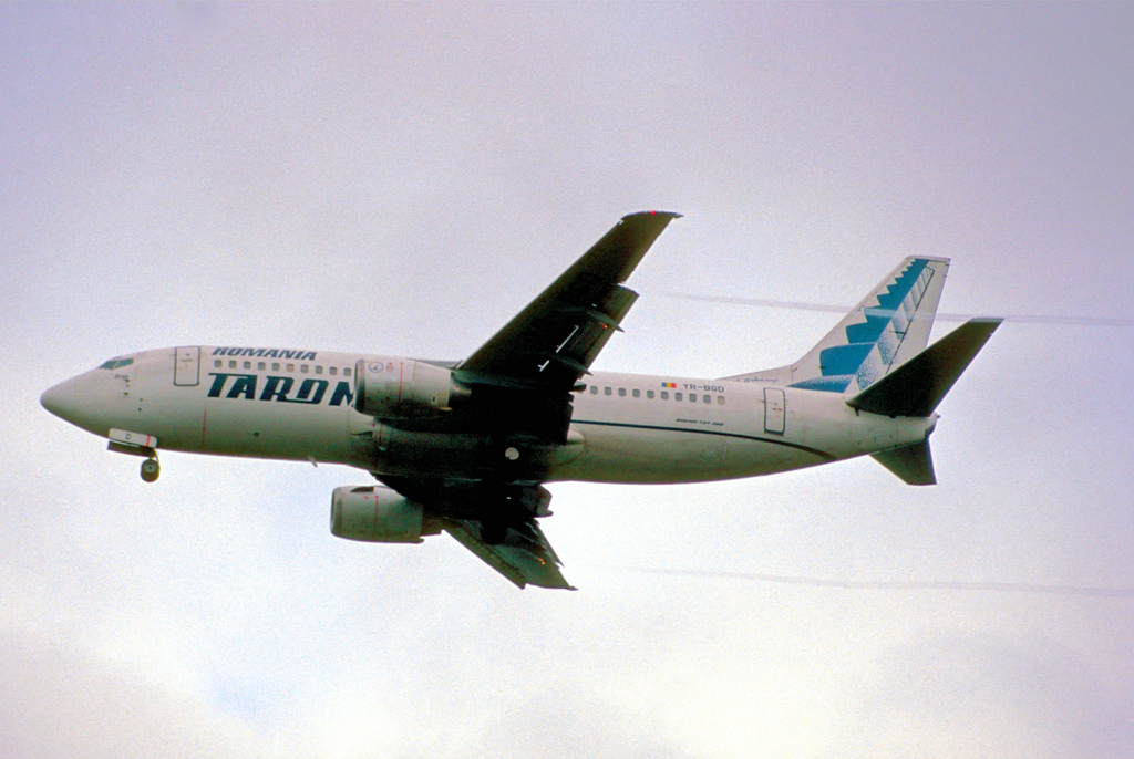 Photo of Tarom YR-BGD, Boeing 737-300