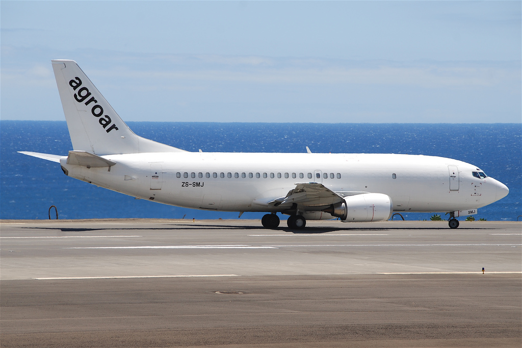 Photo of Safair ZS-SMJ, Boeing 737-300
