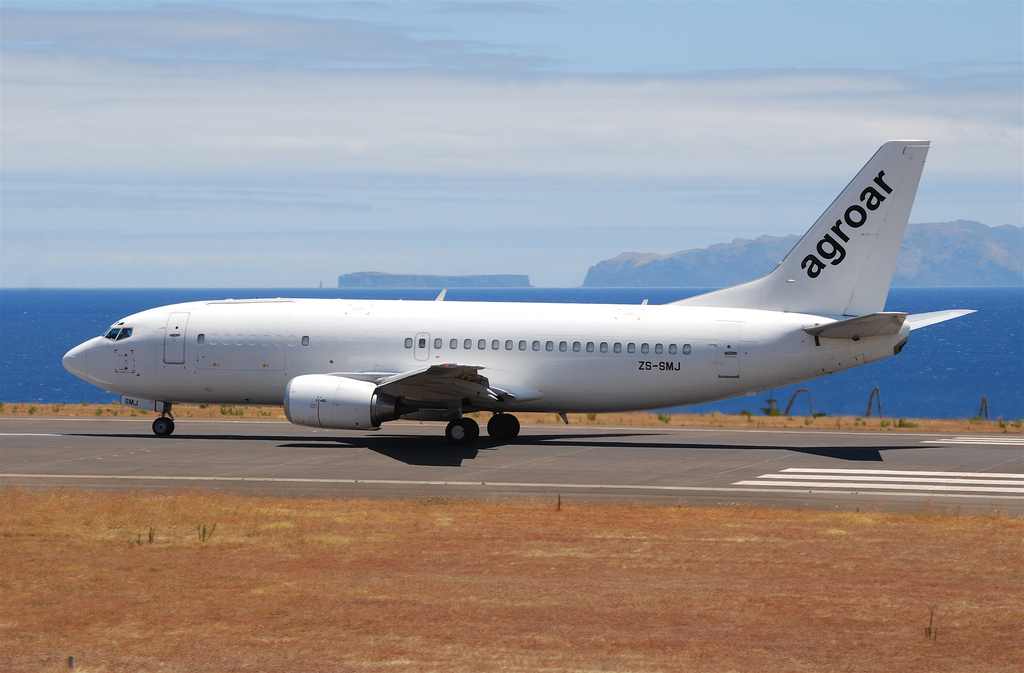 Photo of Safair ZS-SMJ, Boeing 737-300