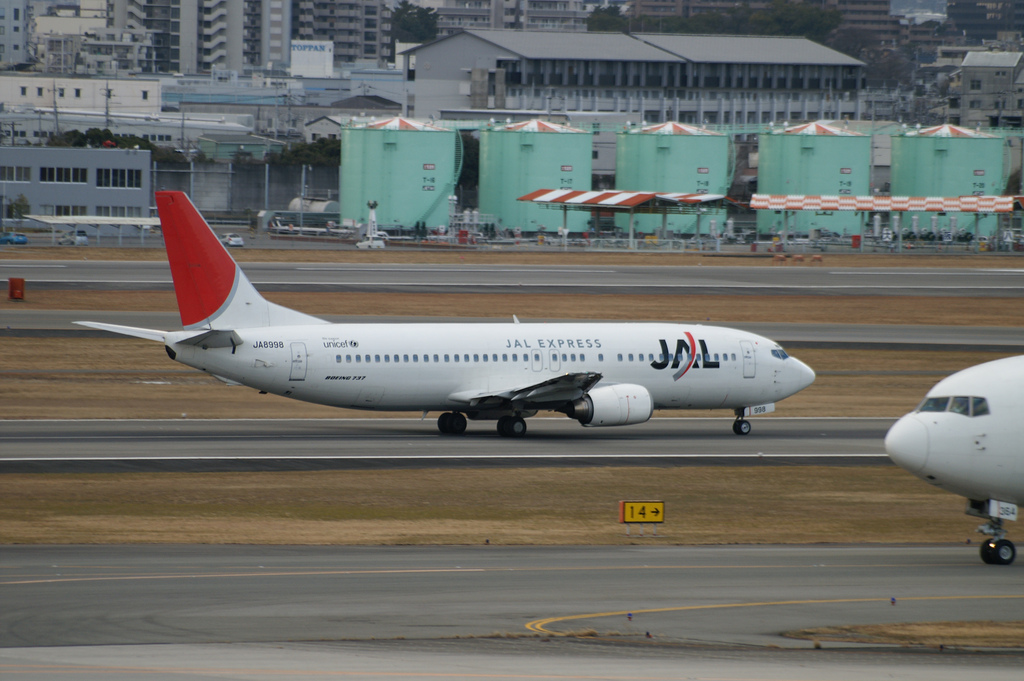 Photo of Japan Transocean Air JA8998, Boeing 737-400