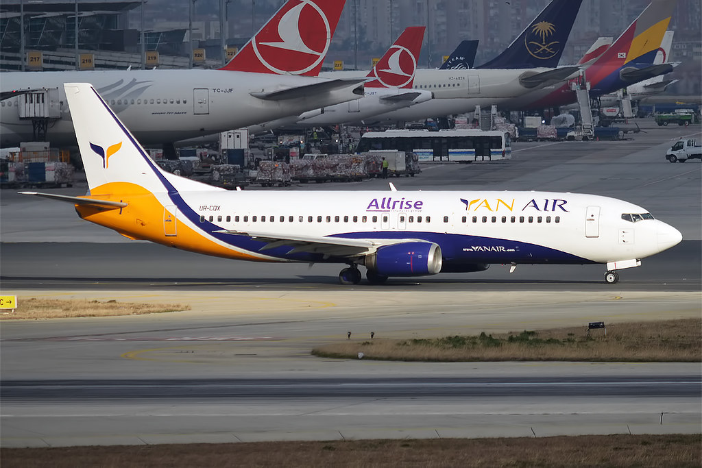 Photo of Yanair UR-CQX, Boeing 737-400