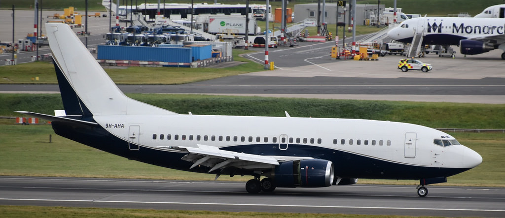 Photo of Volotea Airlines 9H-AHA, Boeing 737-500