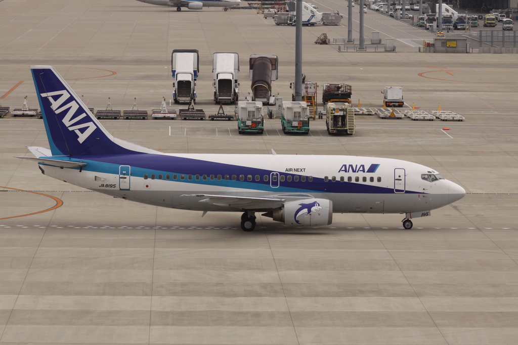 Photo of ANA All Nippon Airways JA8195, Boeing 737-500