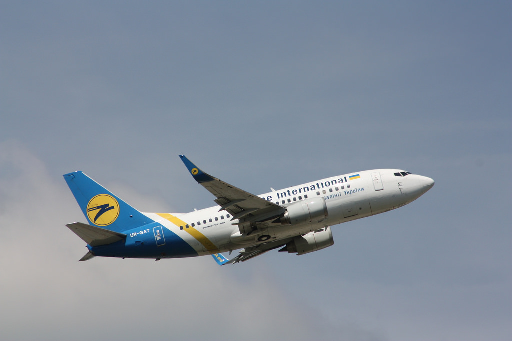 Photo of Ukraine International Airlines UR-GAT, Boeing 737-500