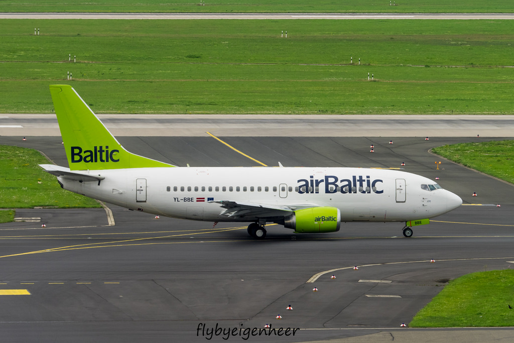 Photo of Air Baltic YL-BBE, Boeing 737-500