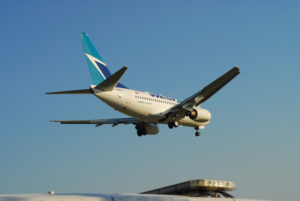 Photo of Westjet Airlines C-GWCT, Boeing 737-600