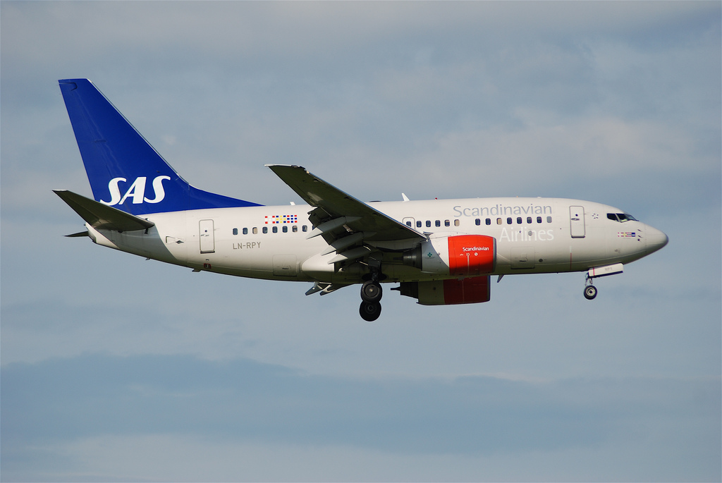 Photo of SAS Scandinavian Airlines LN-RPY, Boeing 737-600