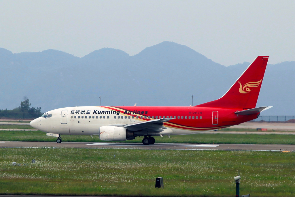 Photo of Kunming Airlines B-2678, Boeing 737-700
