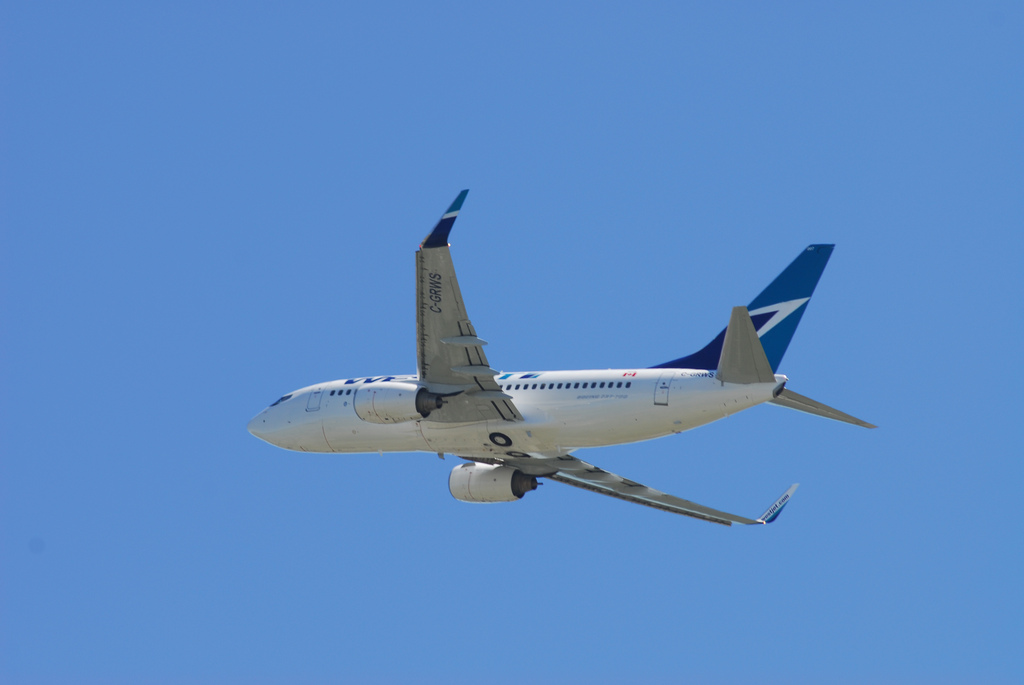 Photo of Westjet Airlines C-GRWS, Boeing 737-700