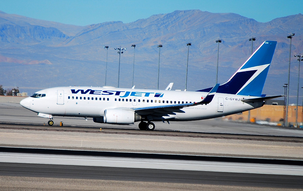 Photo of Westjet Airlines C-GYWJ, Boeing 737-700
