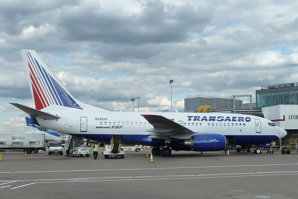 Photo of Transaero Airlines EI-EUX, Boeing 737-700