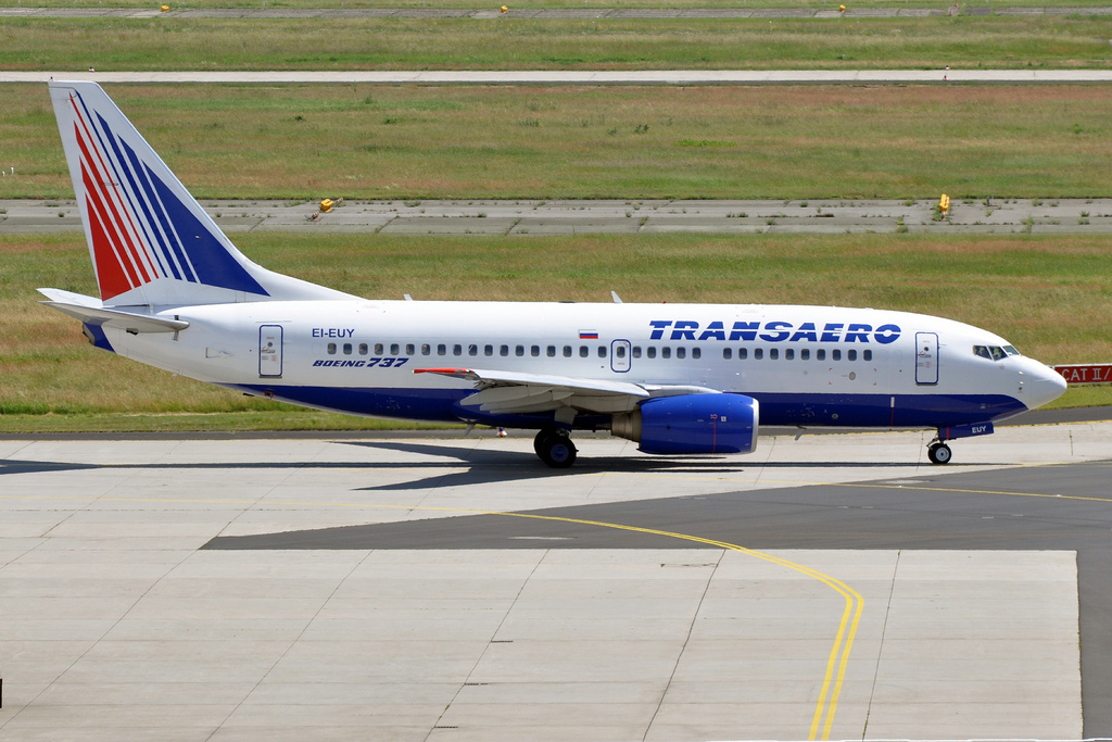 Photo of Transaero Airlines EI-EUY, Boeing 737-700