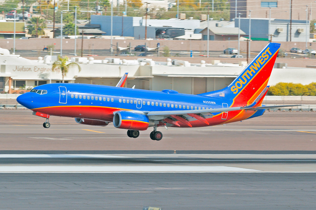 Photo of Southwest Airlines N255WN, Boeing 737-700
