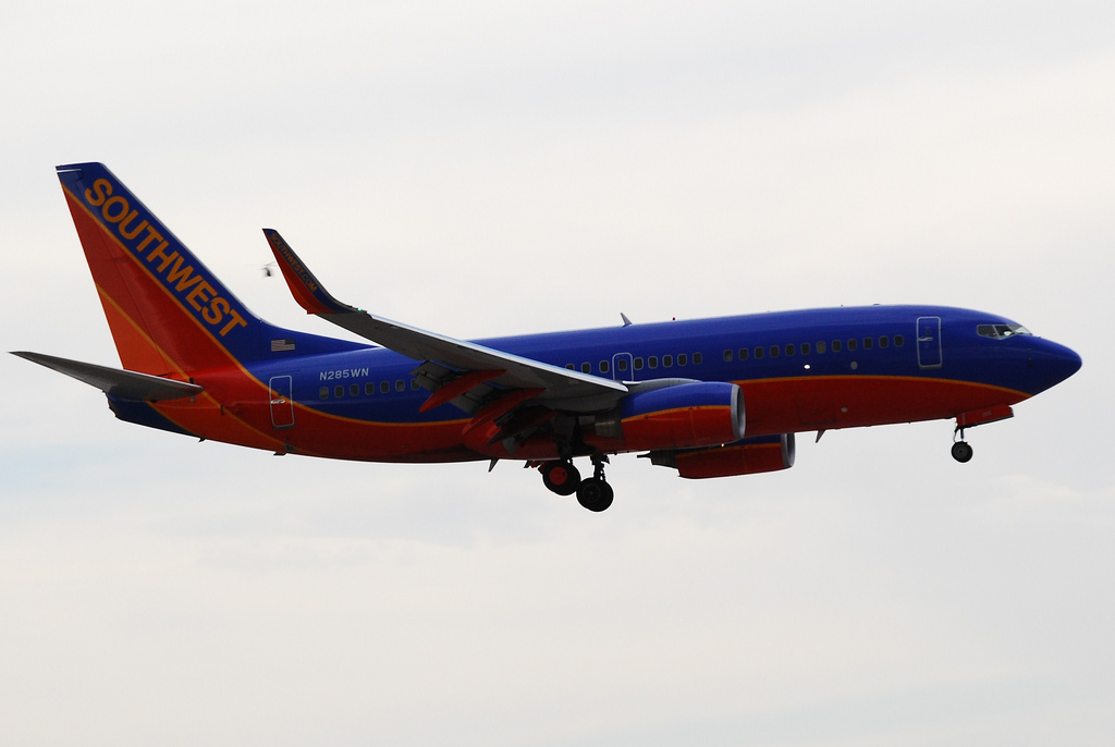 Photo of Southwest Airlines N285WN, Boeing 737-700