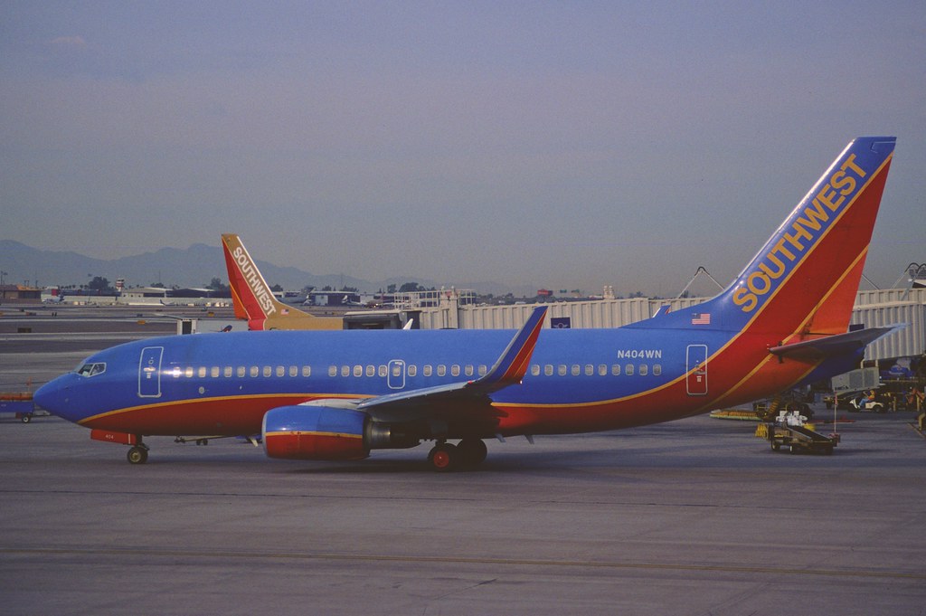 Photo of Southwest Airlines N404WN, Boeing 737-700