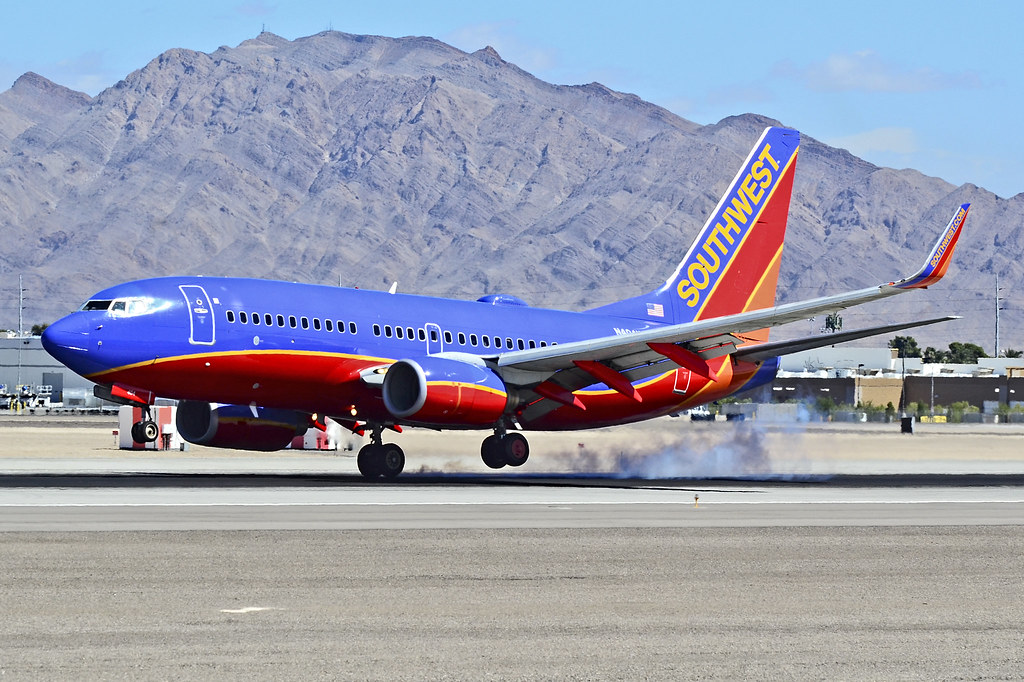 Photo of Southwest Airlines N404WN, Boeing 737-700