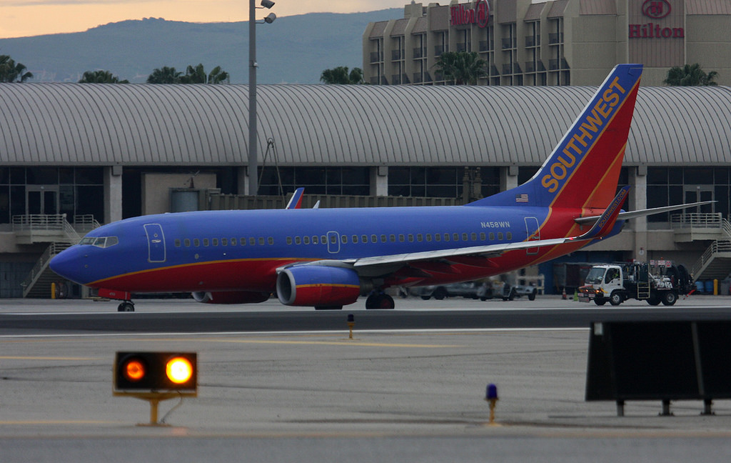 Photo of Southwest Airlines N458WN, Boeing 737-700