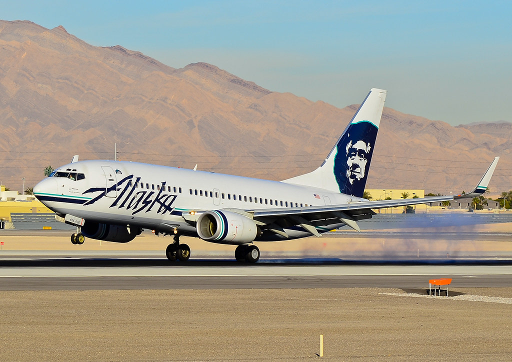 Photo of Alaska Airlines N615AS, Boeing 737-700