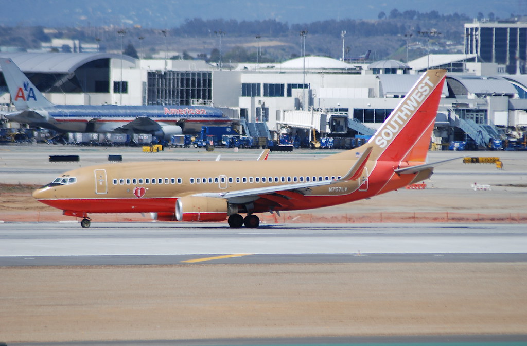 Photo of Southwest Airlines N757LV, Boeing 737-700