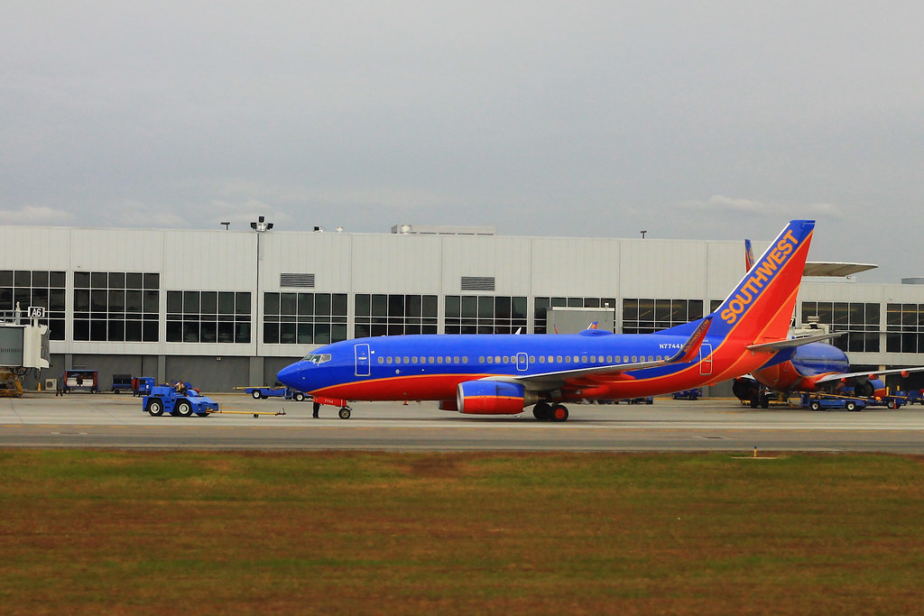 Photo of Southwest Airlines N7744A, Boeing 737-700