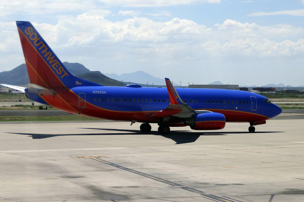 Photo of Southwest Airlines N782SA, Boeing 737-700