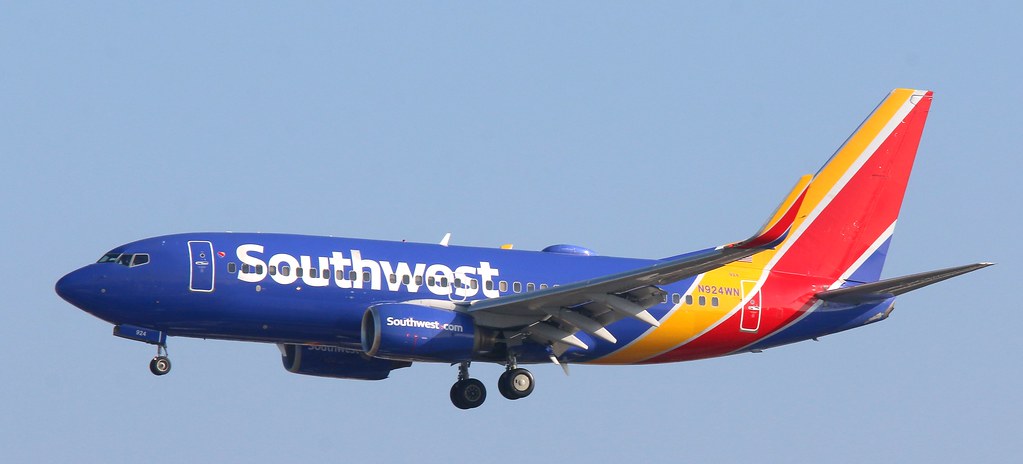 Photo of Southwest Airlines N924WN, Boeing 737-700