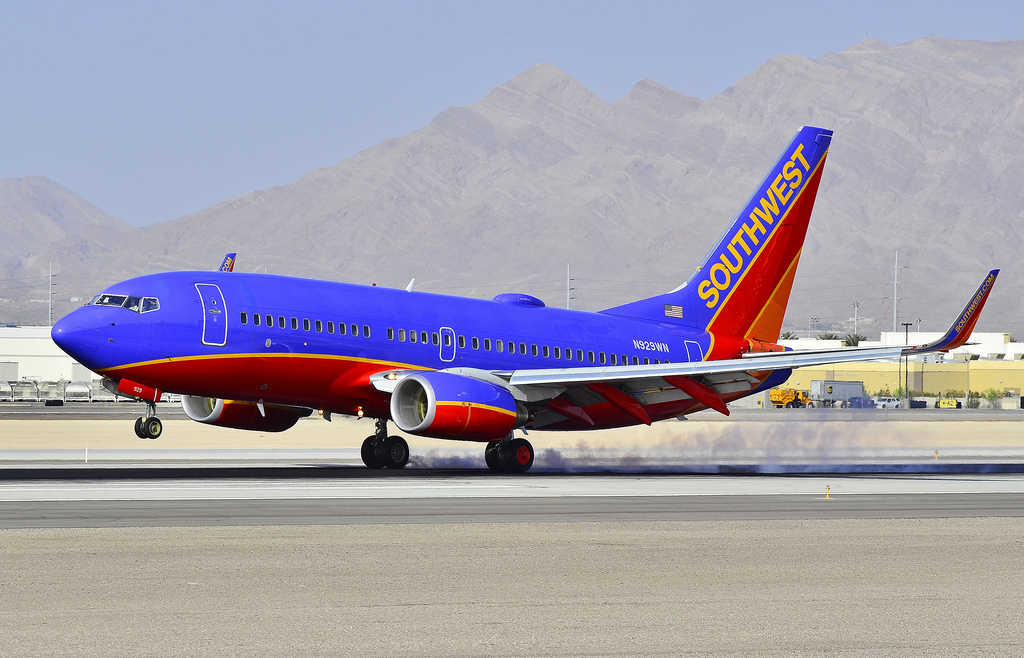 Photo of Southwest Airlines N929WN, Boeing 737-700